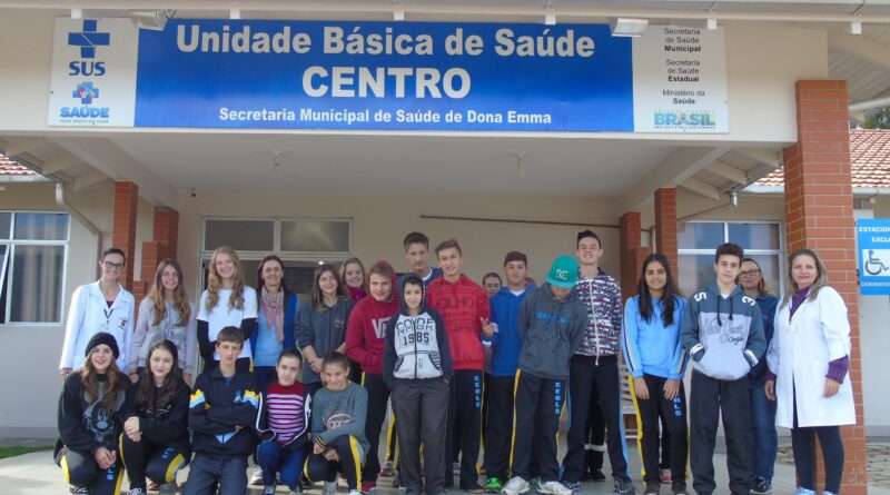 Alunos visitam a Unidade Integrada de Saúde