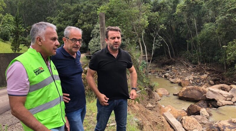 Prefeito, Deputado e Deinfra na ponte